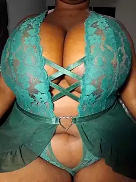 wamie12 online show from November 26, 9:38 pm