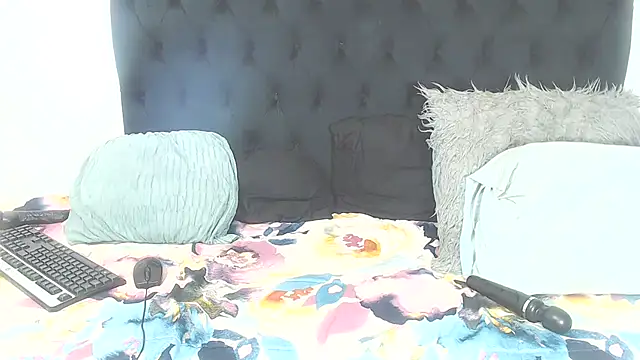 BootyClitQueen online show from December 14, 8:03 pm