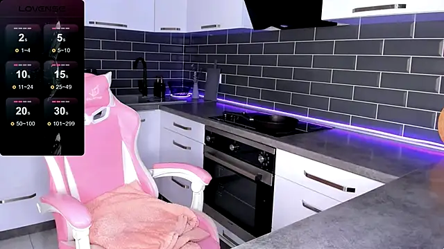 ShaiyaMinn3 online show from November 11, 9:45 pm