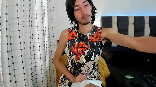 loverisu-coral online show from January 18, 6:48 pm