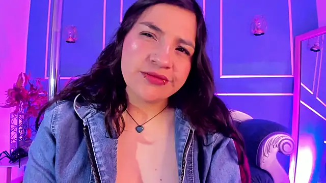 TaraTaylorr online show from January 8, 3:10 am