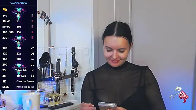 Miss Vic online show from November 5, 4:12 pm