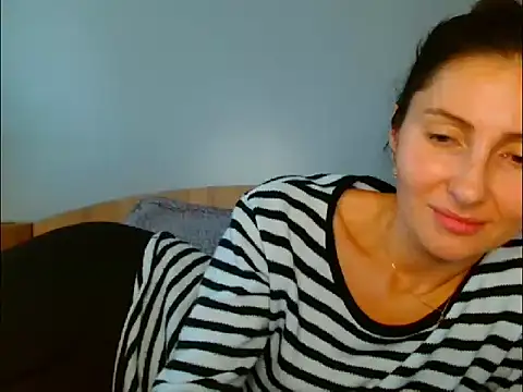 Irina9793 online show from November 27, 12:30 pm