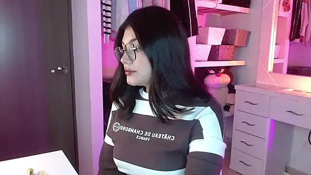 Snapshot of _Camilaaa_ chatting on September 24, 12:59 pm Camilaaa online show from September 24, 12:59 pm