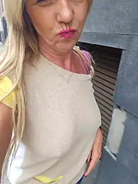 Melody73 online show from October 13, 4:09 pm