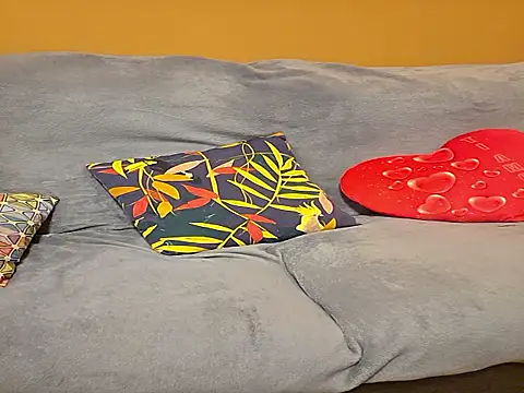 Melody73 online show from November 22, 7:00 am