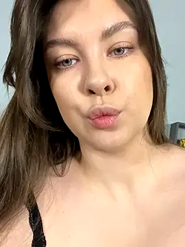 HannaJohnson online show from November 28, 6:16 am