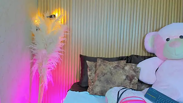 AlexiaAbbey online show from September 21, 4:05 pm