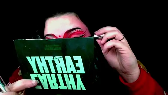 GreenNyx online show from December 5, 3:57 pm