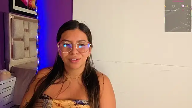 emilyy cooperr online show from June 1, 12:18 pm