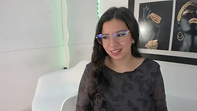 emilyy cooperr online show from September 29, 12:10 pm