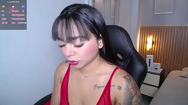 Snapshot of AGATHASMITH5 chatting on September 19, 3:27 am AGATHASMITH5 online show from September 19, 3:27 am