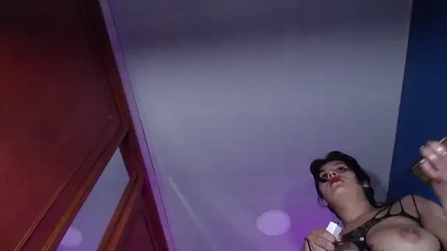 milu23   online show from October 23, 2:56 pm