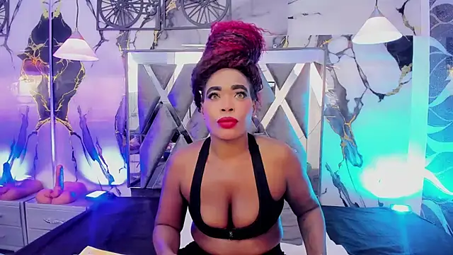 CandyMartinez  online show from June 4, 8:35 pm