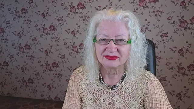 Maya Mayflower online show from September 25, 4:11 am