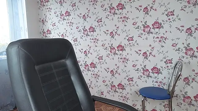 Maya Mayflower online show from September 20, 4:33 am