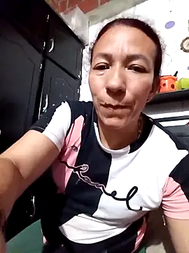 Antonela45 online show from December 19, 1:21 am