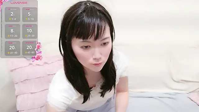 pppYukaqqq online show from June 6, 11:38 am