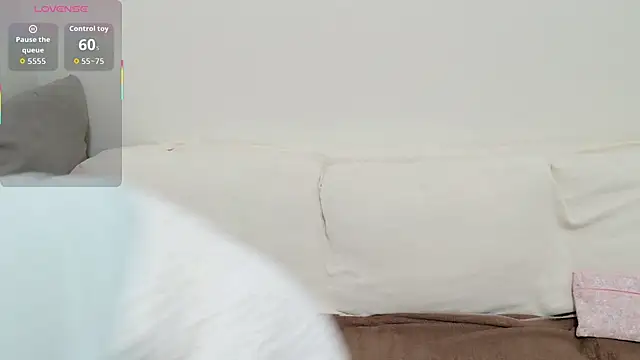 pppYukaqqq online show from October 16, 10:29 am