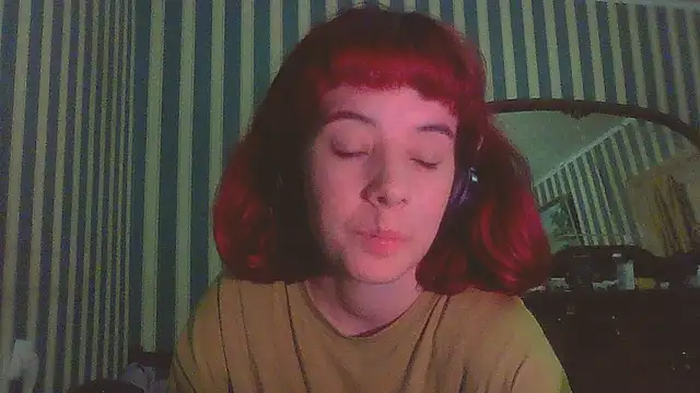 Snapshot of _Amber_Doll_ chatting on October 13, 7:38 pm Amber Doll online show from October 13, 7:38 pm