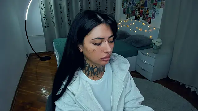 CharimgSabrina online show from October 20, 7:22 am