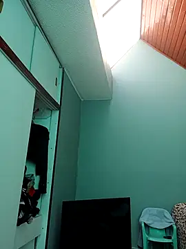 Ariana Rodriguez online show from December 16, 1:28 pm