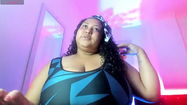 Ayliinn  online show from April 7, 1:07 am