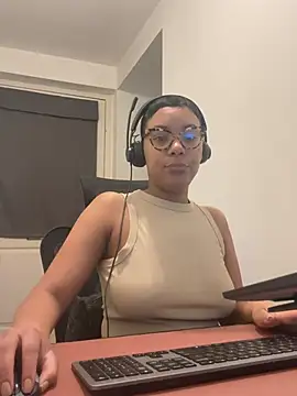 Melia Rayne online show from February 3, 10:53 am