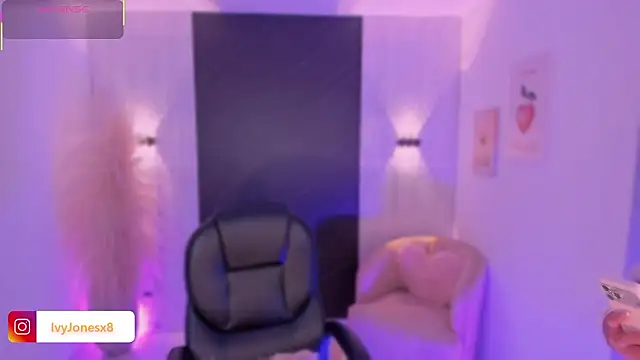 IvyJonesX online show from March 16, 11:52 pm