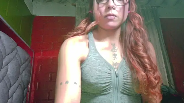 Snapshot of daniia_johns chatting on September 30, 11:31 pm daniia johns online show from September 30, 11:31 pm