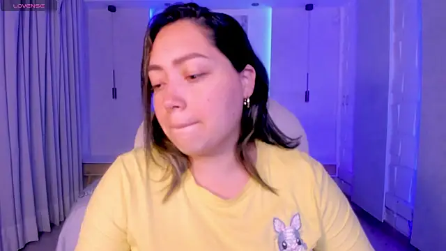 Snapshot of heidy_johns chatting on October 3, 3:33 am heidy johns online show from October 3, 3:33 am