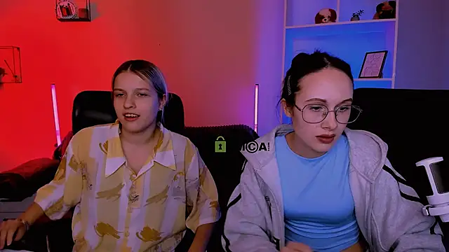 mona cloud online show from December 3, 12:46 am