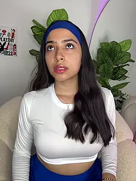  Emily Thompson  online show from October 15, 12:13 am