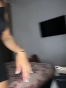 jheicylli online show from September 26, 11:56 pm