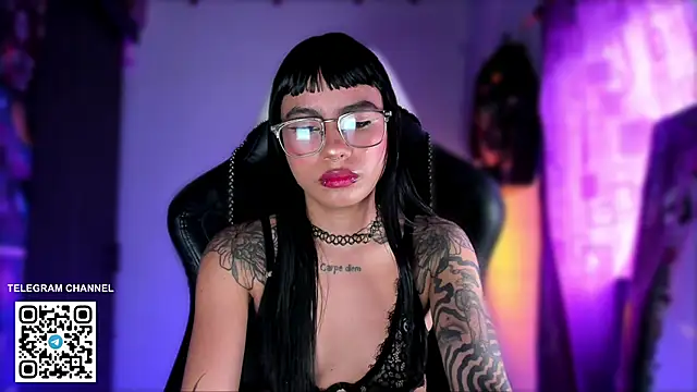 sofiafenty online show from May 29, 7:23 pm