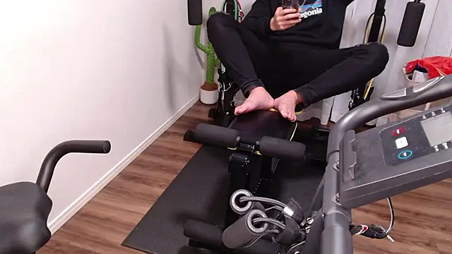 Stretch-man online show from April 14, 8:20 pm