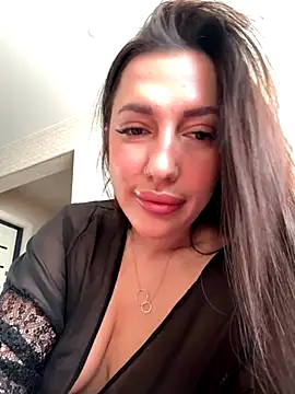 Snapshot of AleksandraRich chatting on October 22, 2:05 am AleksandraRich online show from October 22, 2:05 am