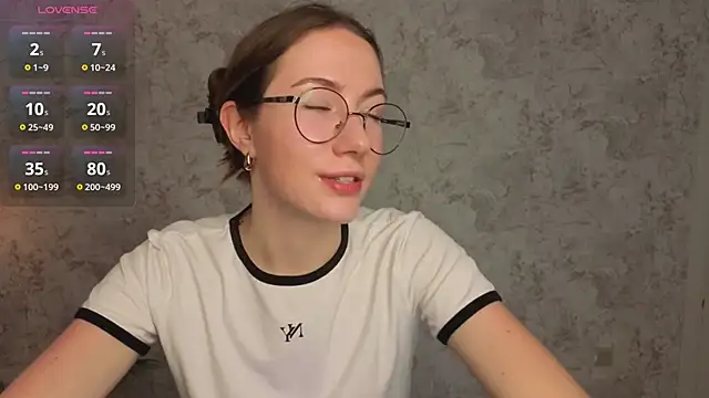 Kira mindnes online show from October 17, 6:38 am