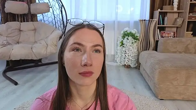 Kira mindnes online show from November 15, 6:14 am