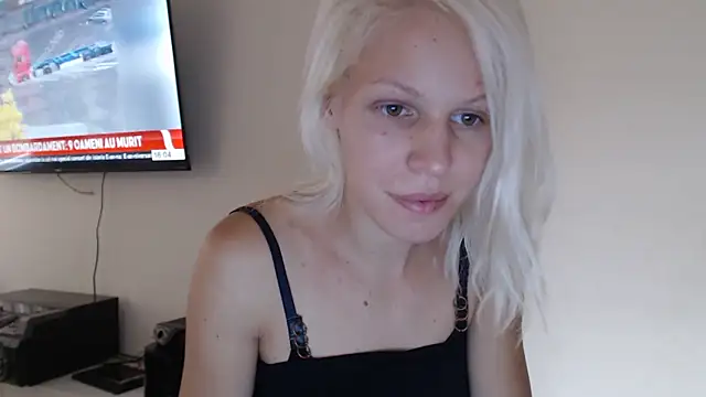 ElssaRush online show from October 1, 1:05 pm