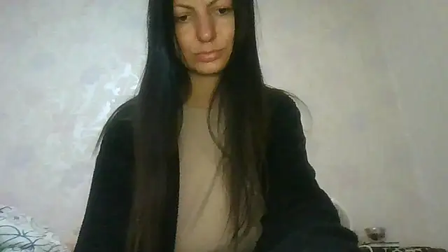 AliseWats online show from April 18, 8:09 pm