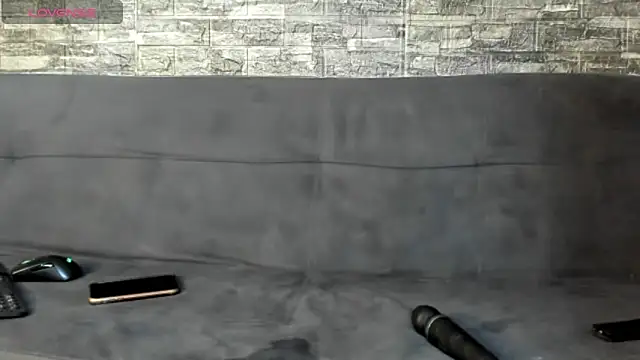 ASHLEY AND ASH online show from December 2, 3:58 pm