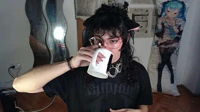 PainPrince69 online show from April 24, 3:20 am