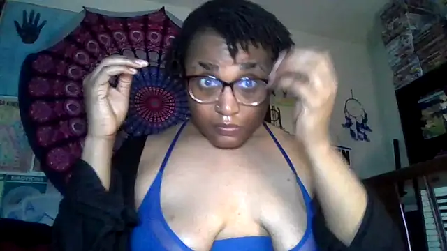 GardeniaFields online show from April 3, 11:30 am