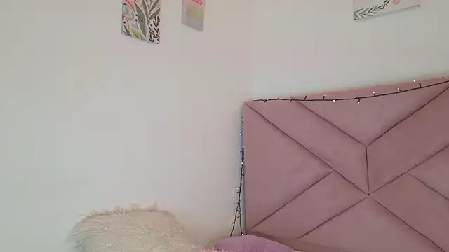 eva sin18 online show from February 6, 11:19 pm