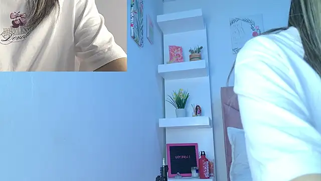 Snapshot of eva_sin18 chatting on September 10, 1:27 am eva sin18 online show from September 10, 1:27 am