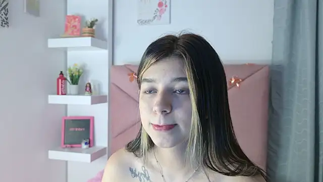 Snapshot of eva_sin18 chatting on September 12, 3:51 am eva sin18 online show from September 12, 3:51 am