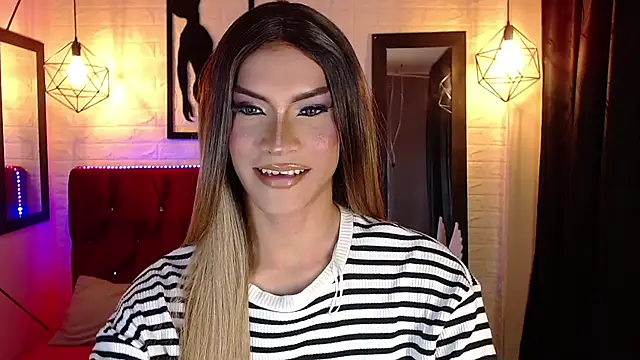 agatha rodriguez online show from December 4, 1:46 pm