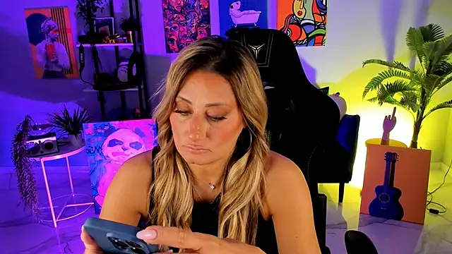 SarahAlluring online show from October 19, 12:18 pm