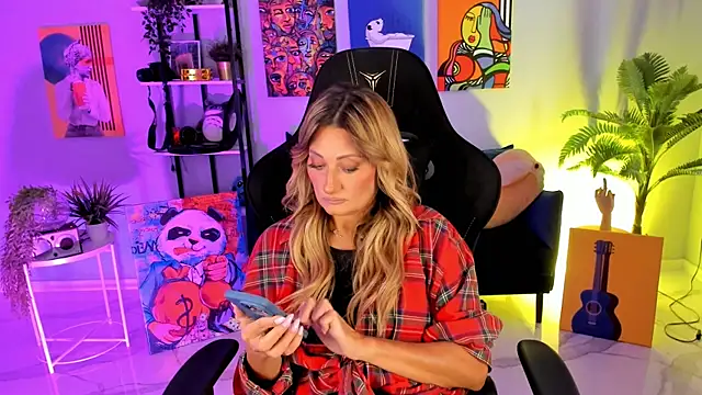 SarahAlluring online show from September 26, 12:47 pm